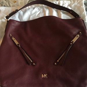 Michael Kors Evie Hobo